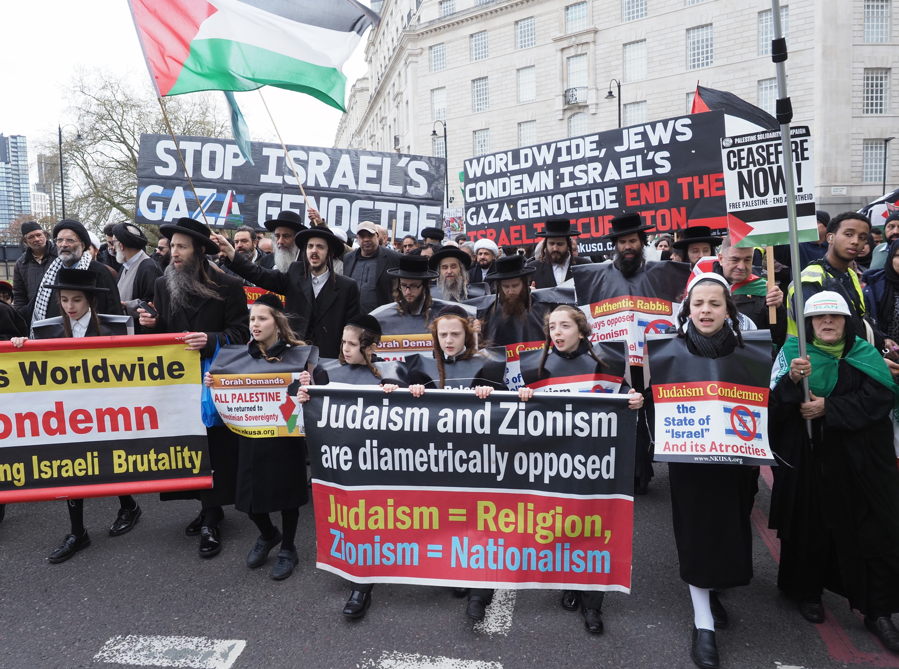 Демонстрация в Quds Day (день Иерусалима). 
