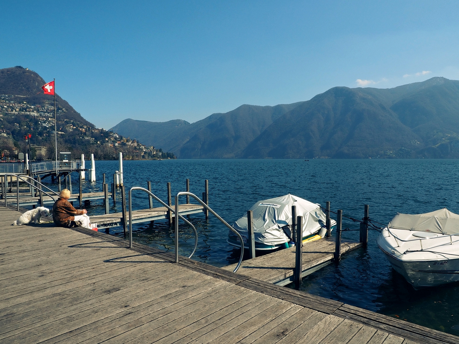 Набережная Lugano  Швейцария Lugano Лугано Швейцария пристань озеро горы релакс природа лодки