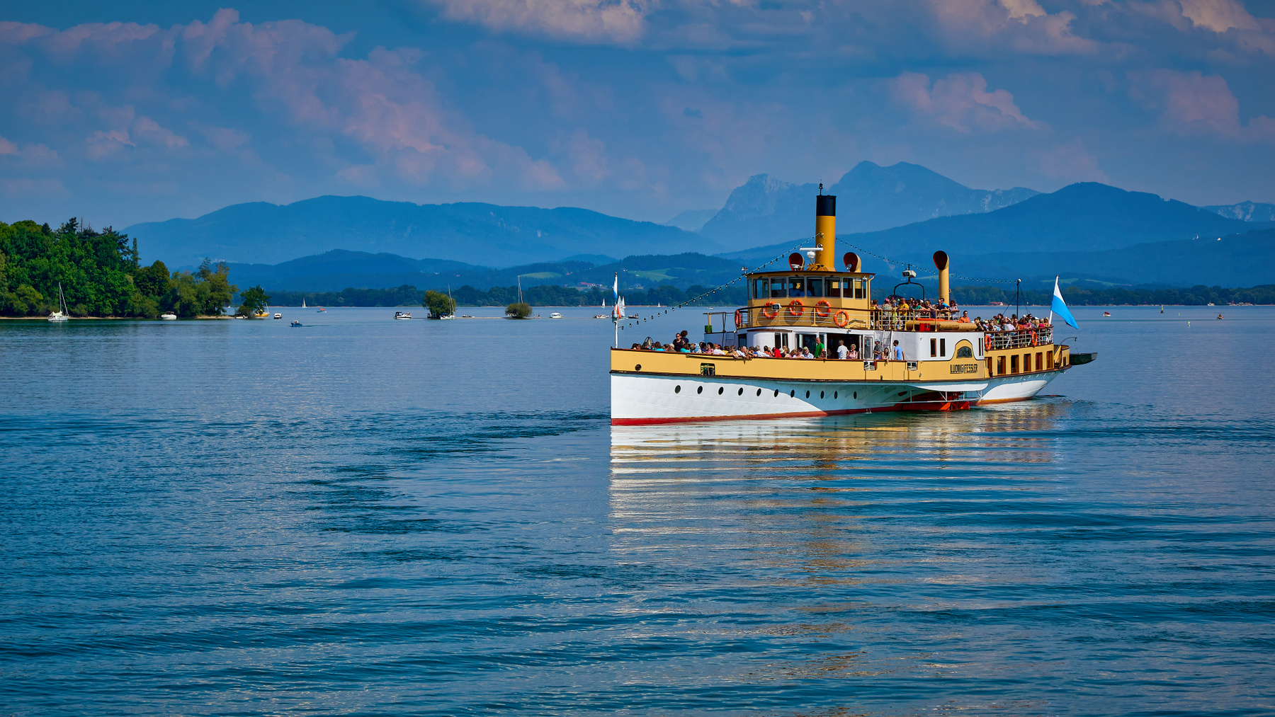 Chiemsee... Германия Бавария Chiemsee озеро горы лето