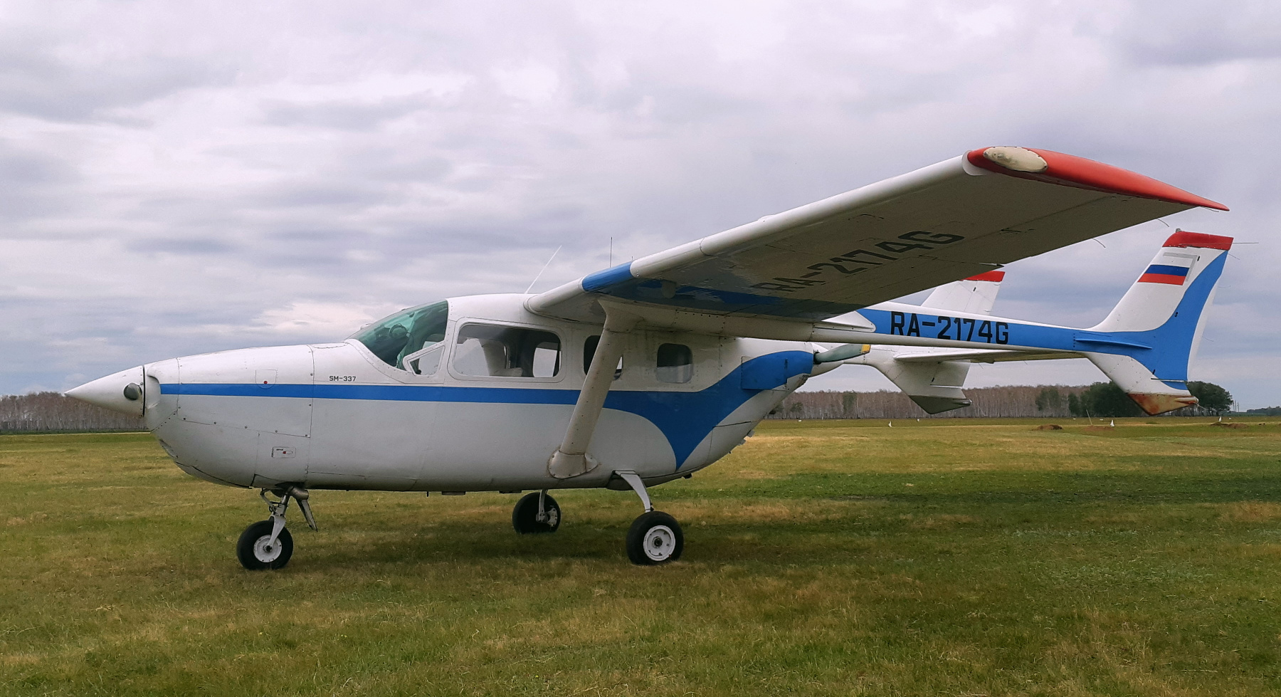 Cessna 337E SkyMaster 