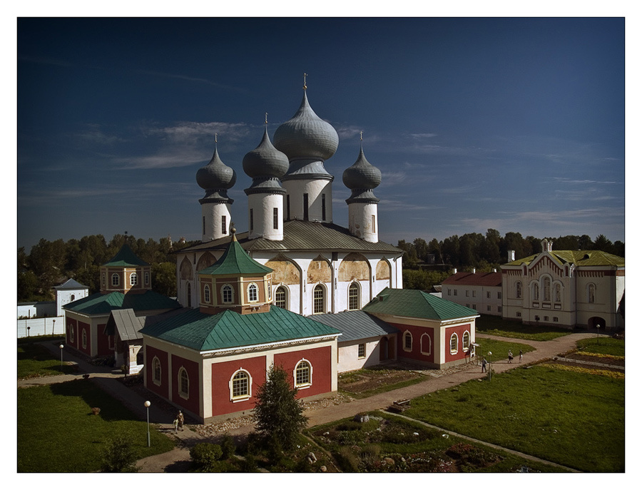 Тихвинский Богородицкий Успенский монастырь 