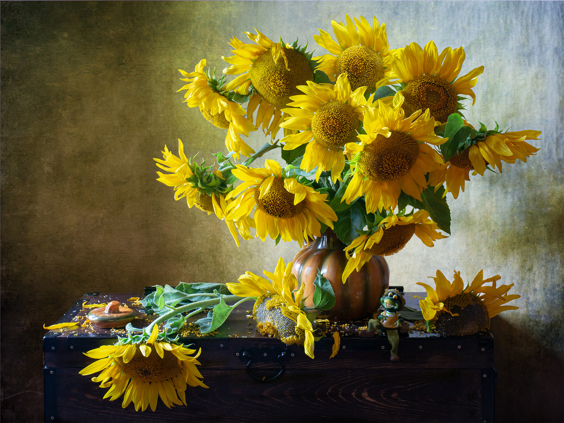Солнечный август... миламиронова фотонатюрморт stilllife натюрмортсцветами букет цветы подсолнух август лето
