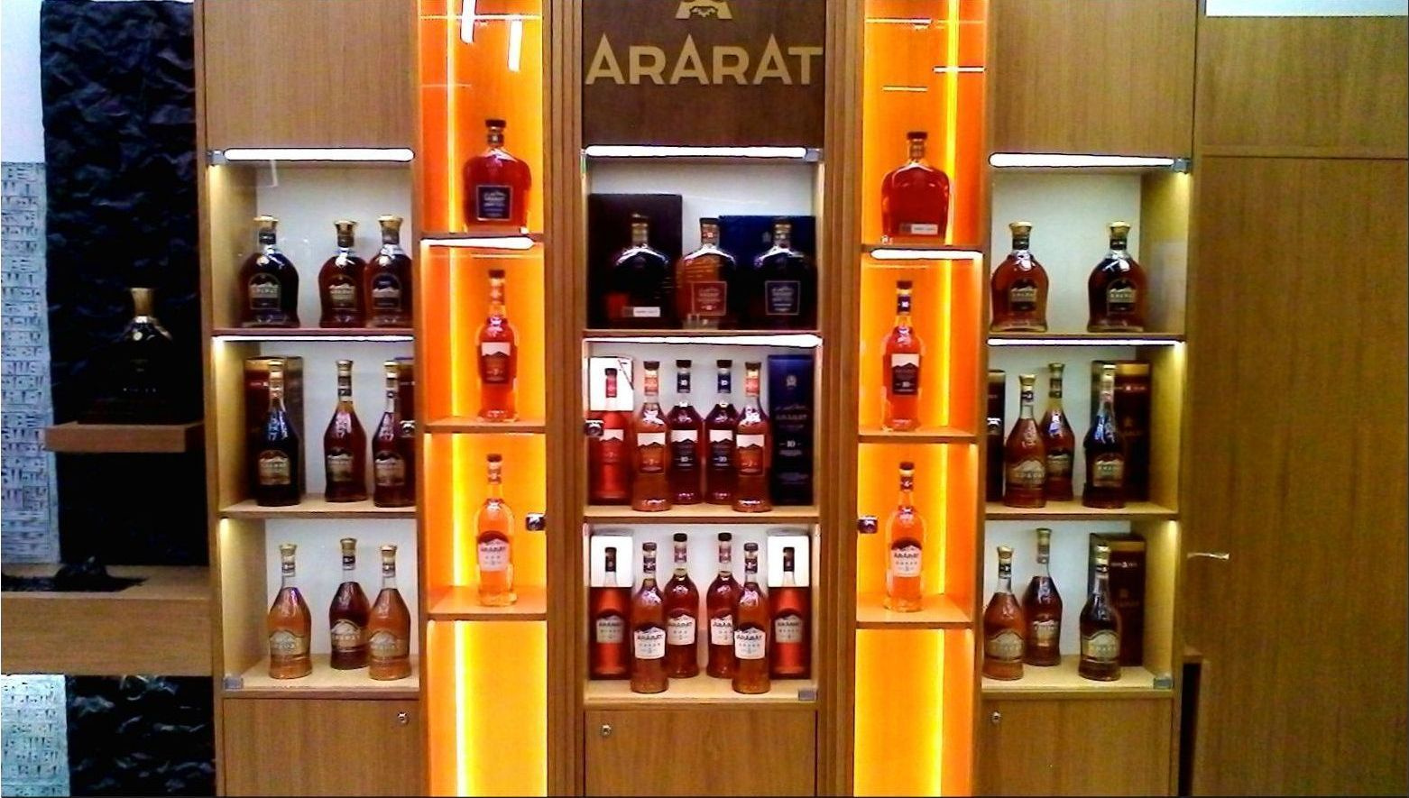 Коньяк "Арарат" вино коньяк бутылка коньяка бутылки