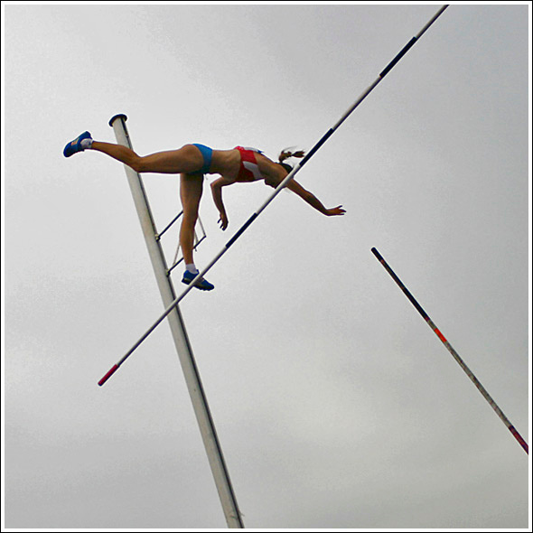Супрематическая Исинбаева:-) лёгкая атлетика прыжки исинбаева