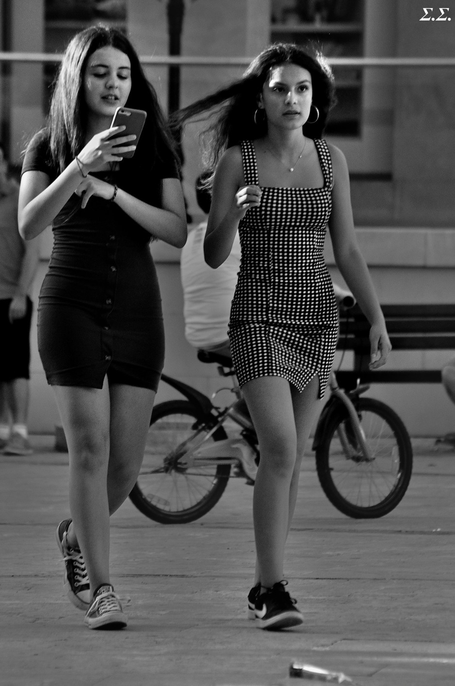 B&W TEENS 