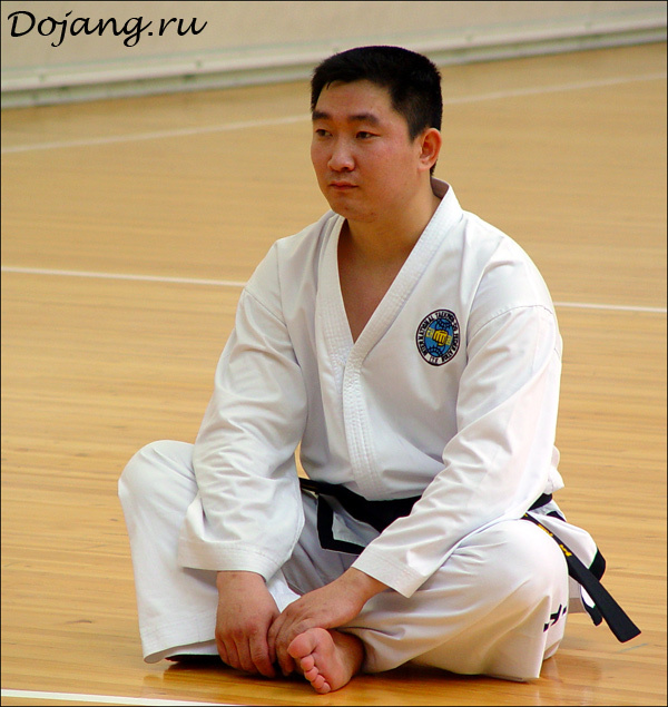 TAEKWON-DO - Мастер таеквон-до taekwon-do восточные спортивные единоборства