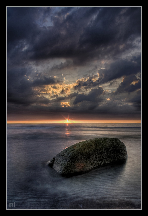 stone alone камень море закат