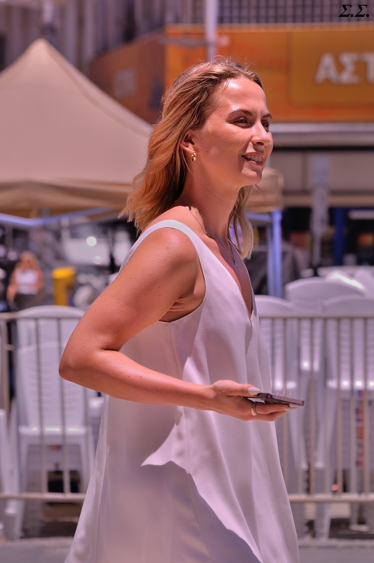 HAPPY TOURIST 