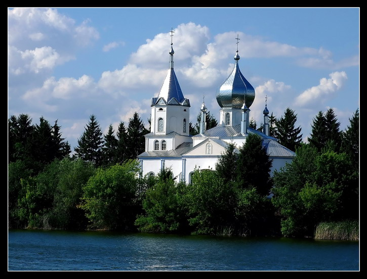 Церковь на озере Церковь, озеро, природа
