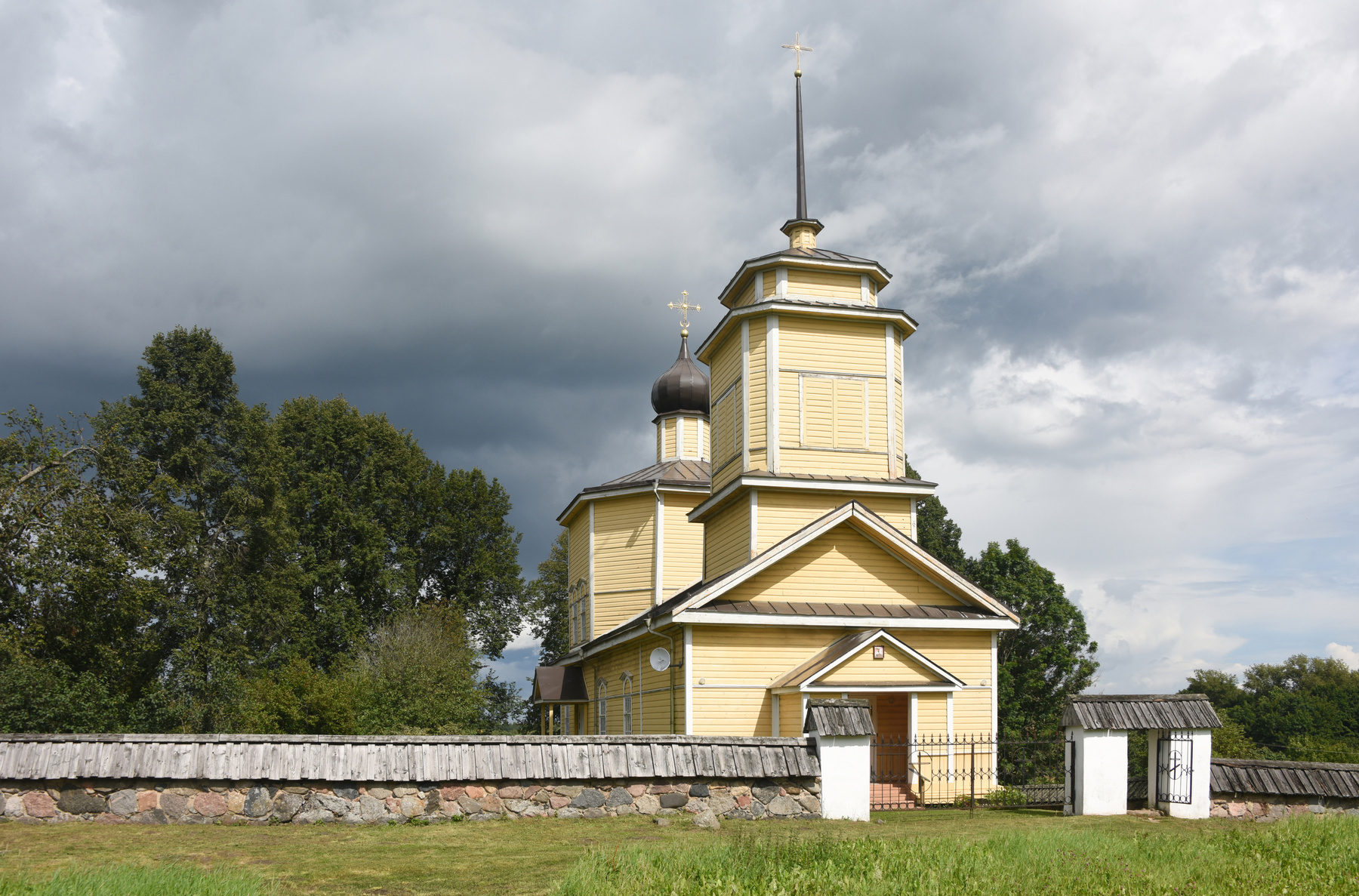 Георгиевская церковь на городище Воронич 