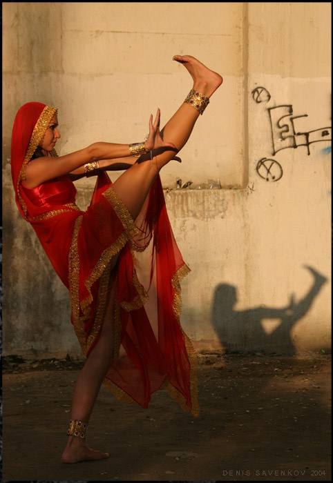 Танец с тенью ART9 STUDIO