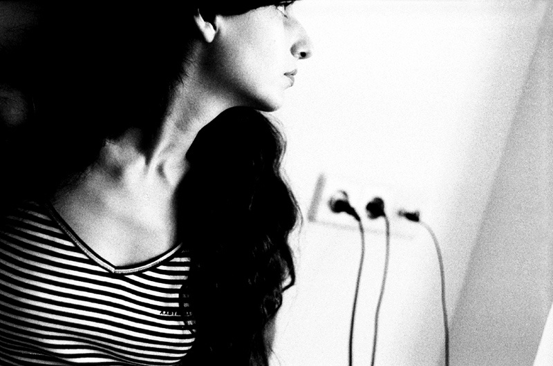 А тЫ Иz СпАЛьНи КоРОлЕЙ А МОй УдеЛ --ЛЮбиТь БЛяДЕй...... (C) Praise the one who left you Broken down and paralyzed He did it all for you He did it all for you