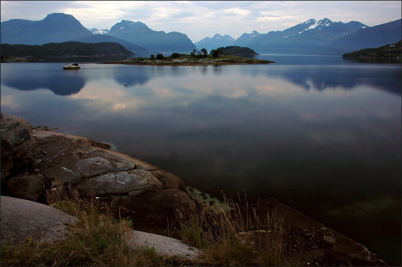 цвет утреннего фьорда... Норвегия,фьорд, Alesund