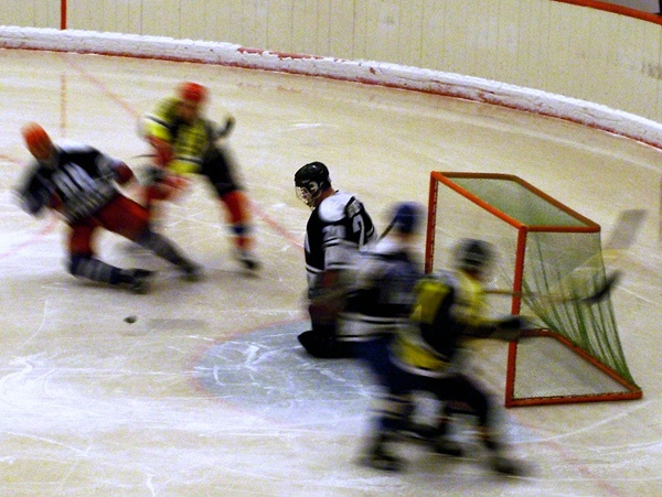 Столп обороны хоккей, открытие сезона 2004 ст.Каневская