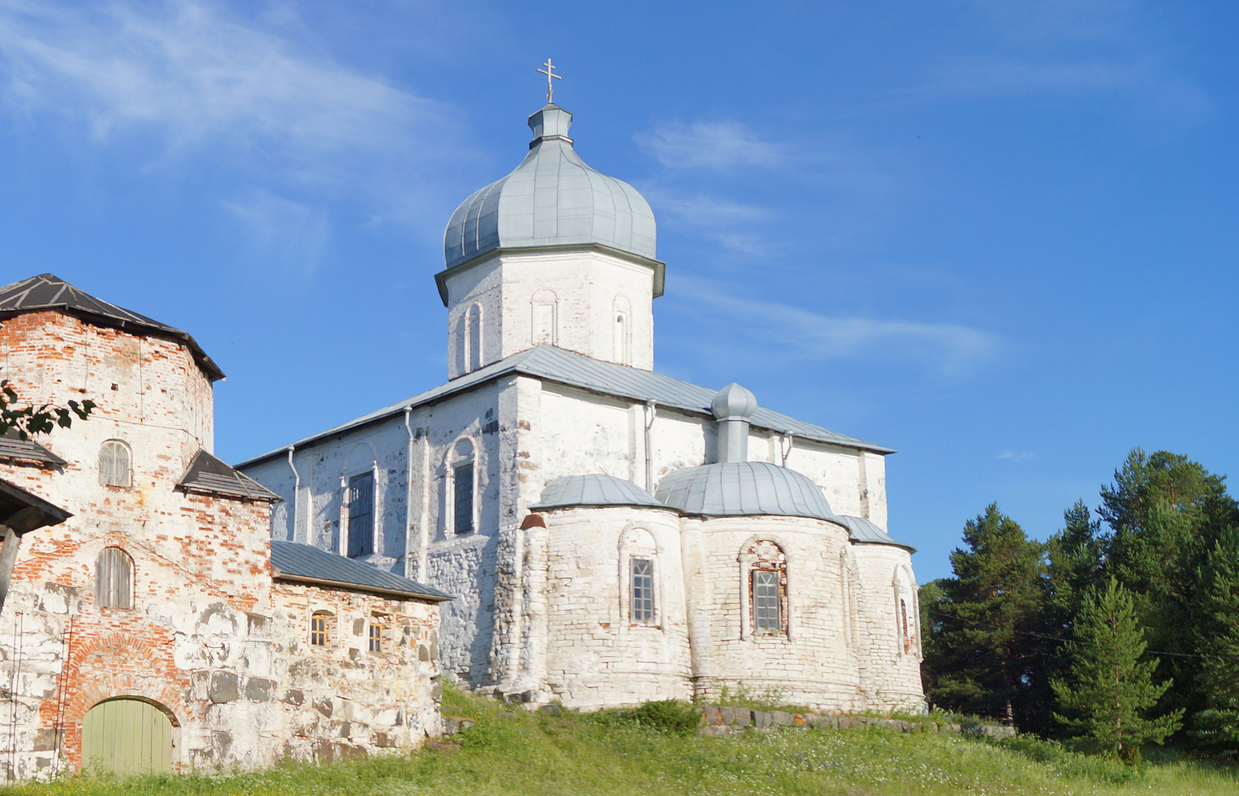 Церковь Рождества Богородицы (1689).Собор Воздвижения Креста Господня (1660-61) Собор Воздвижения Креста Господня 1660-61 .Церковь Рождества Богородицы 1689