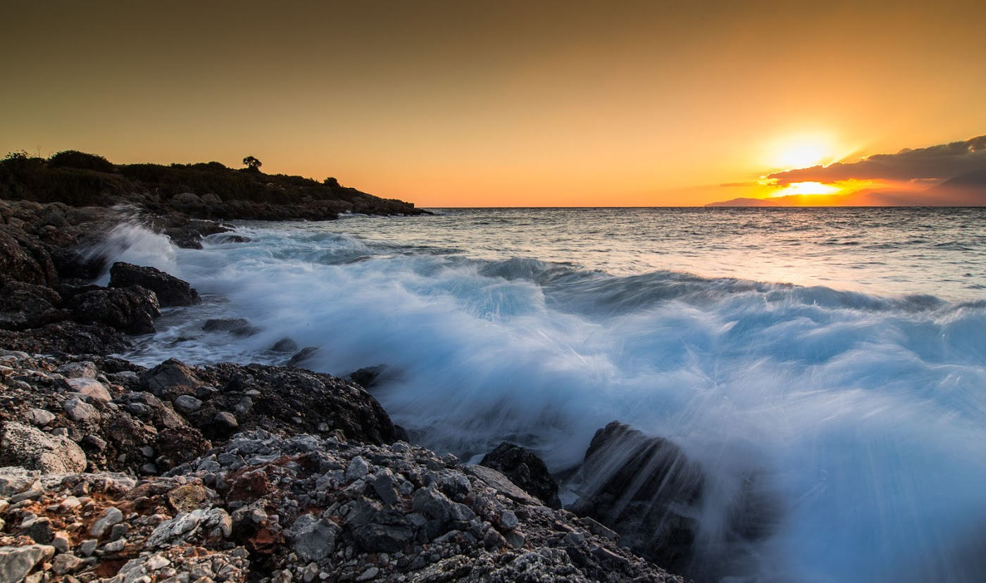 Crete power crete, power, sea