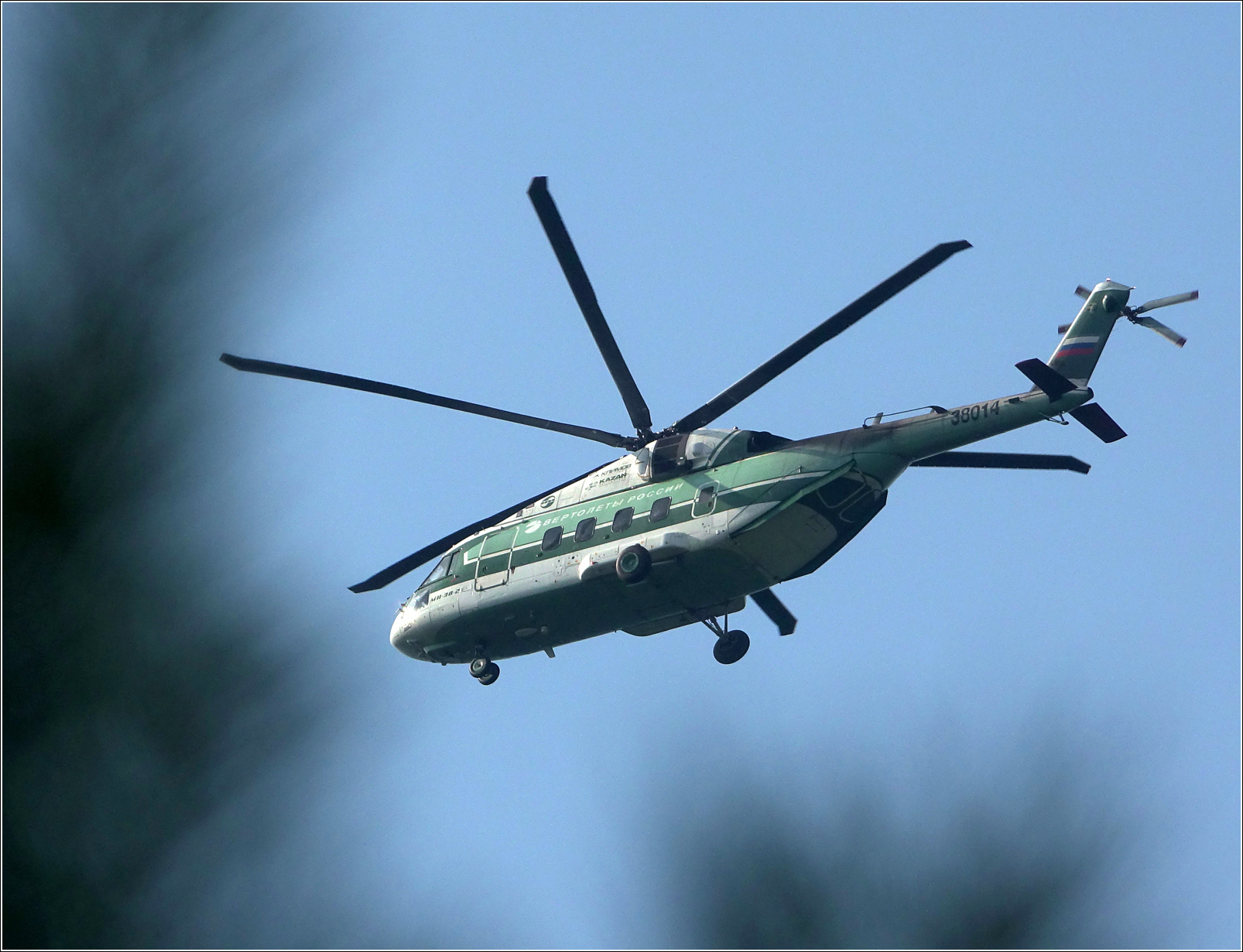 Ми-38-2 МИ-38-2 авиация вертолет полет Подмосковье 2019