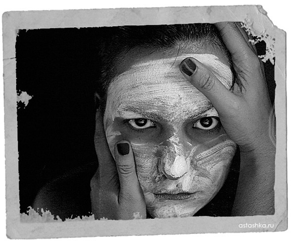 to wear a mask портрет, маска, руки, ч\\б