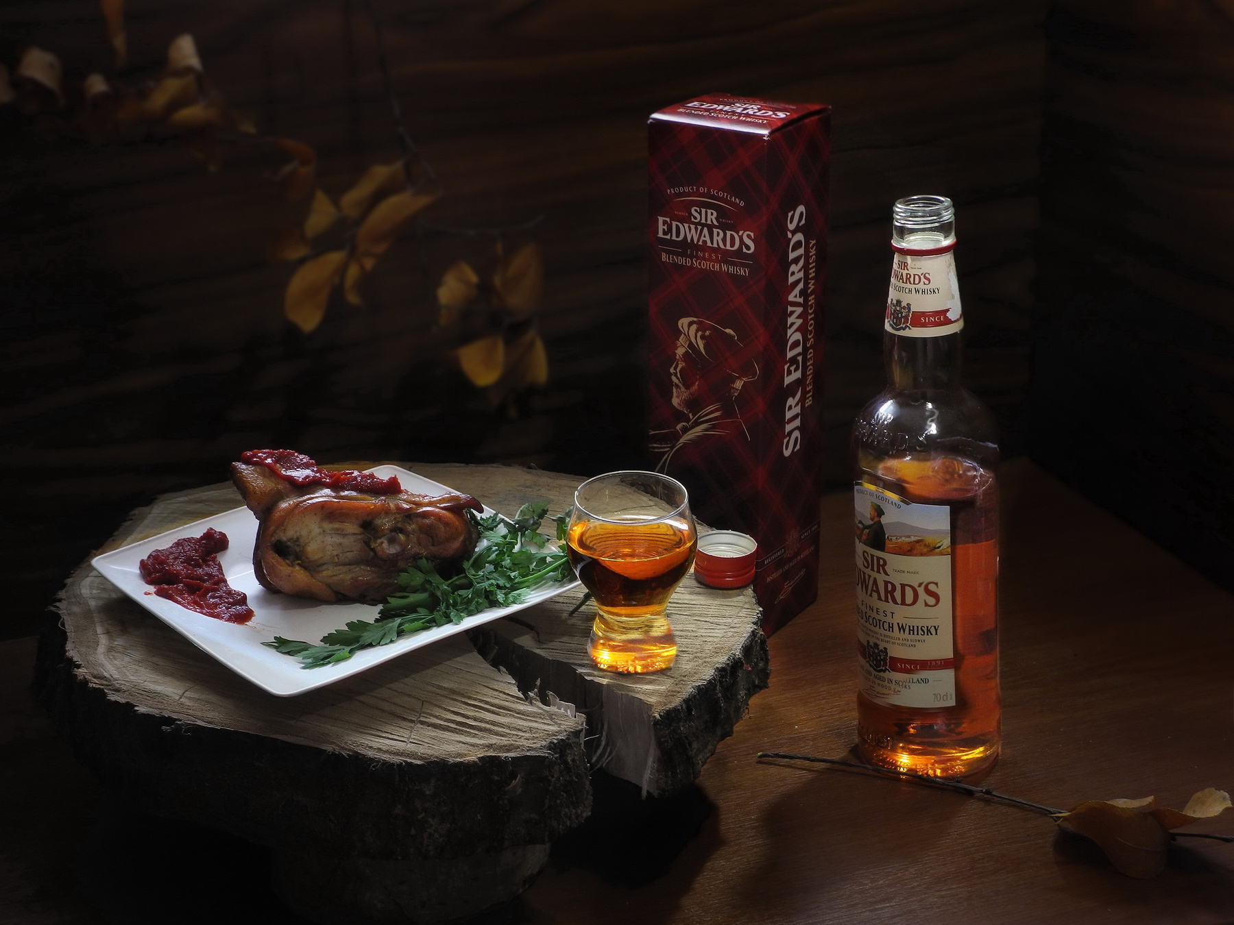 Виски с копченой курицей. виски водка коньяк вино бранди курица еда укроп