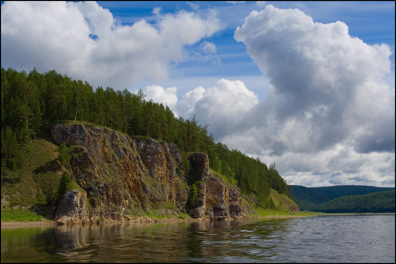 на реке река берег