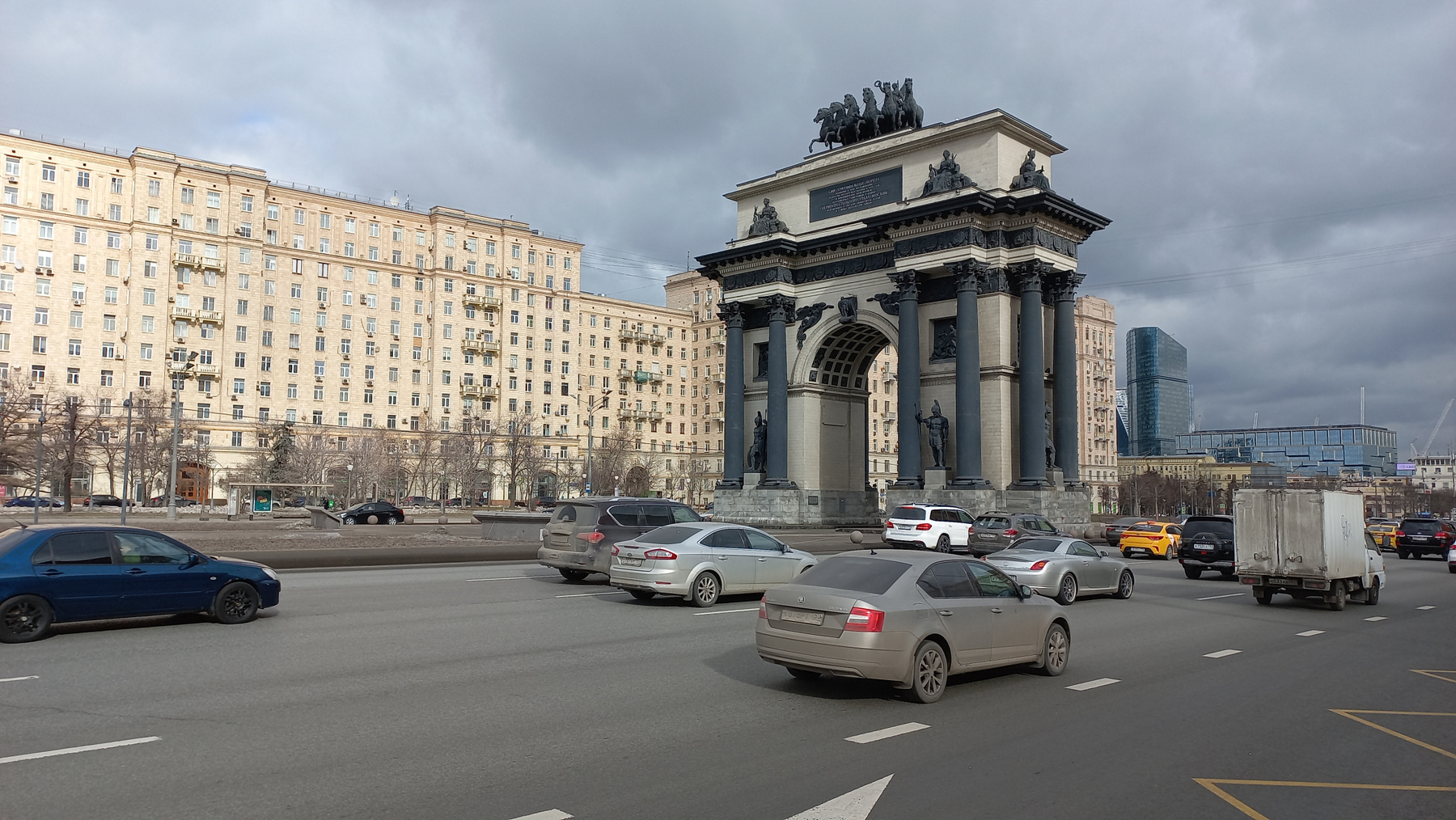 Триумфальная арка на Кутузовском проспекте Москва