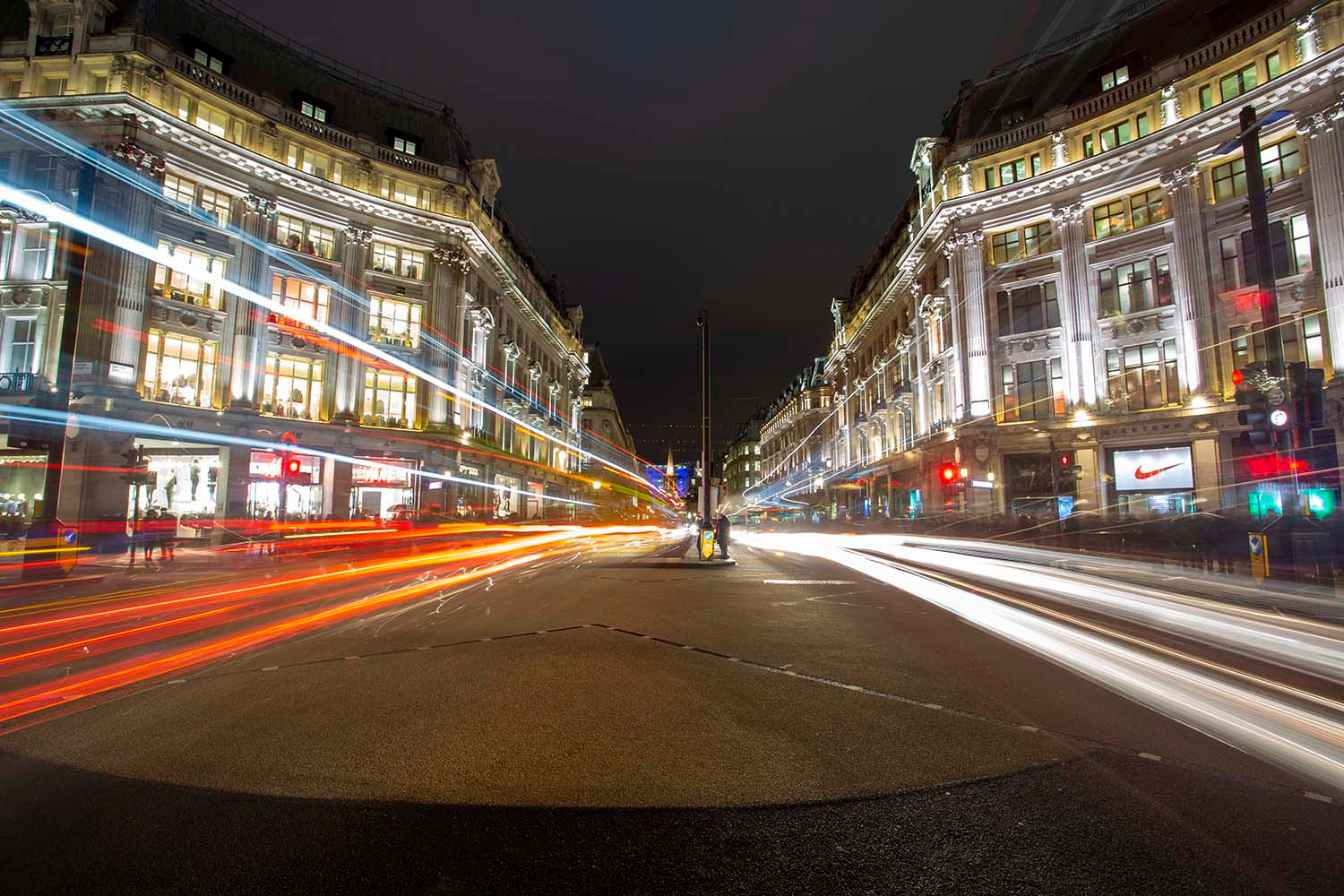 London calling! London Oxford Circus Canon