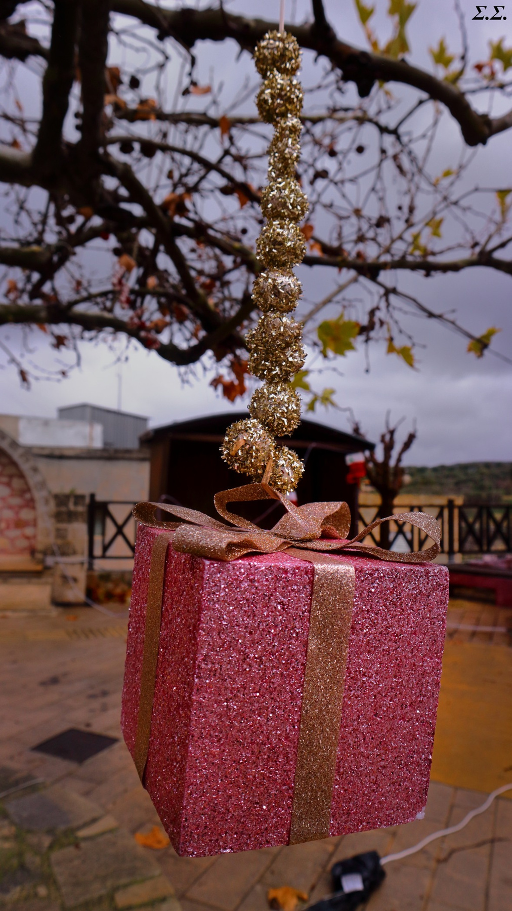 MY PRESENT (i finally got a present) 