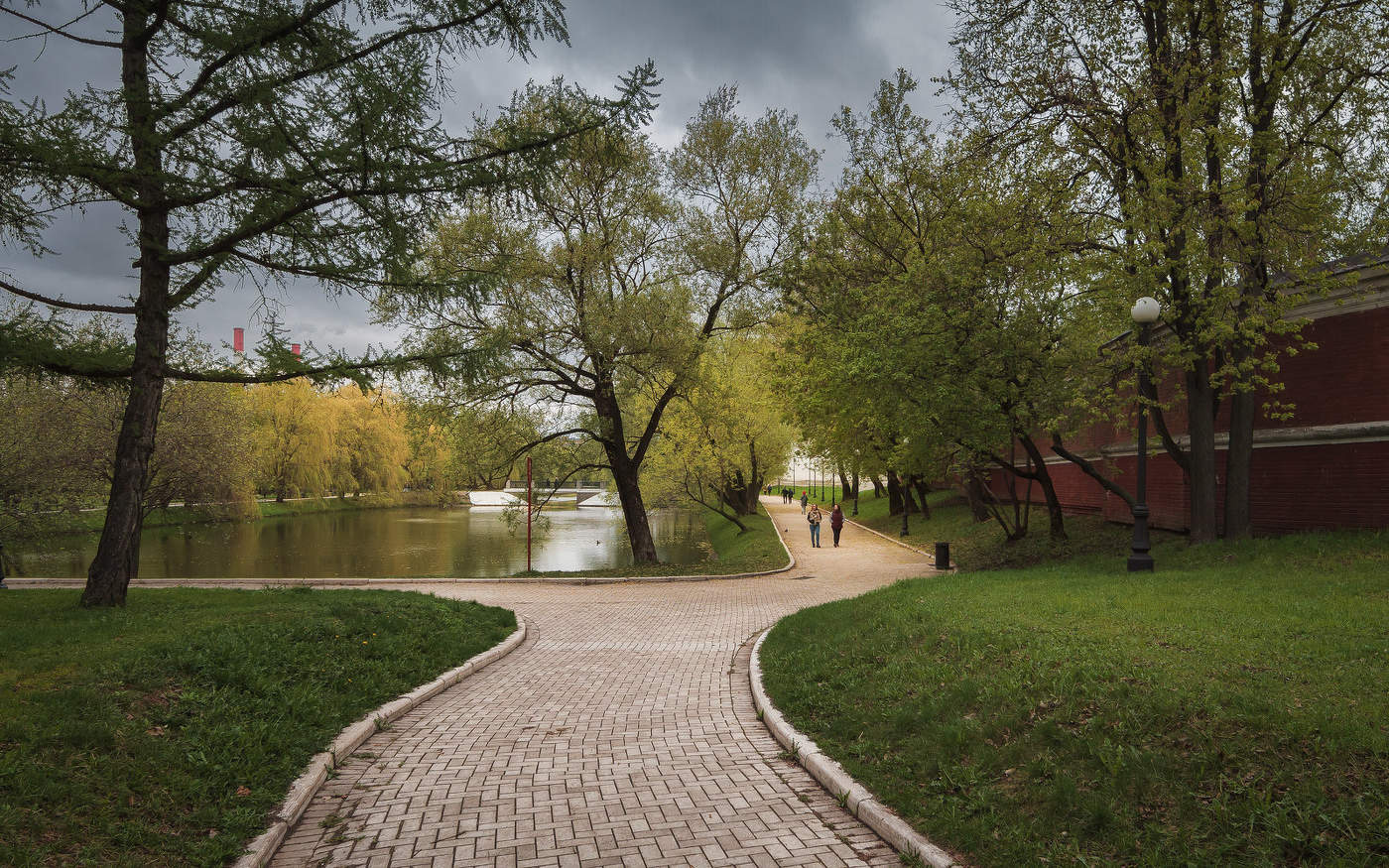 В весеннем парке... Парк весна