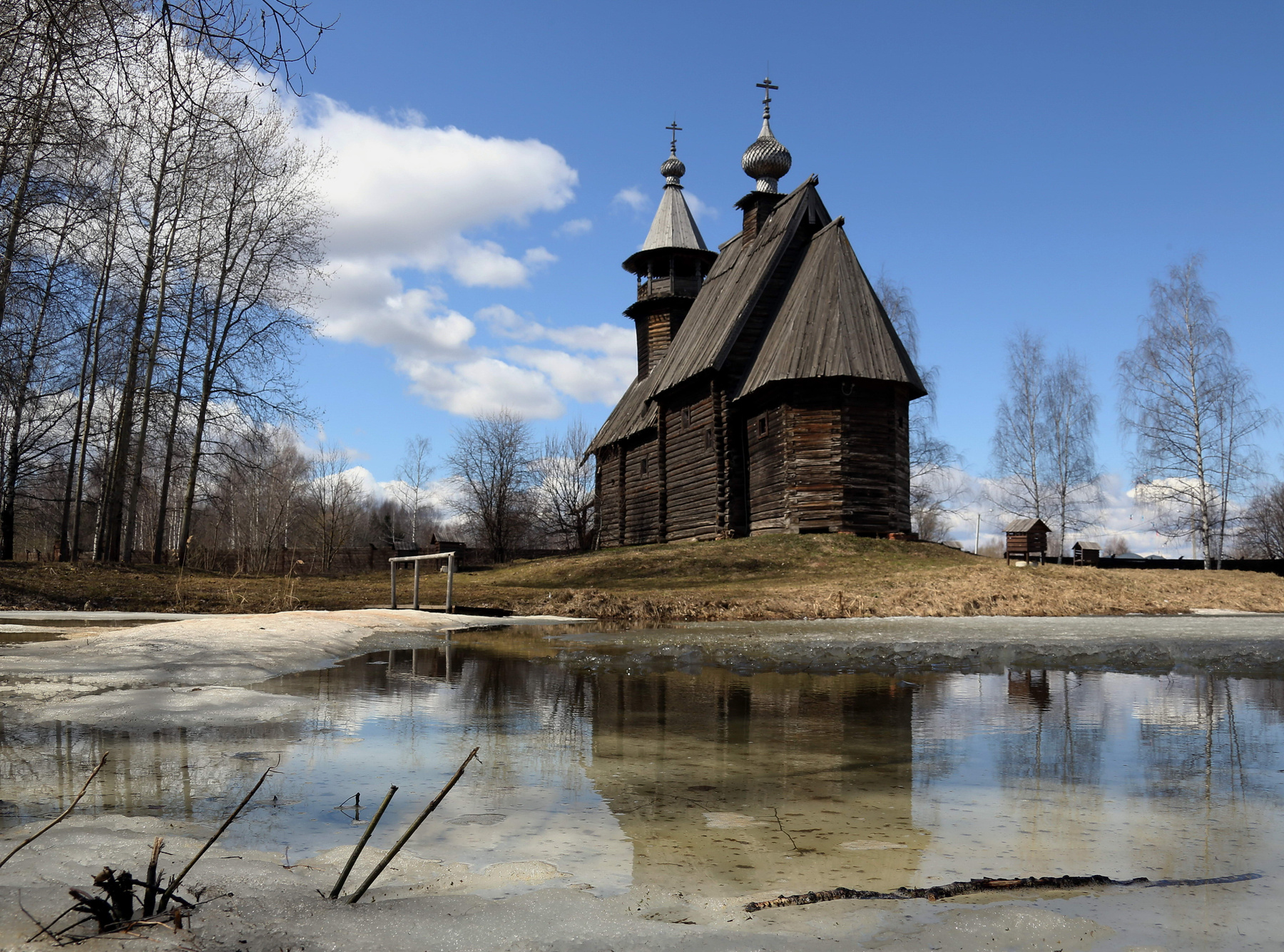 ***Апрель 