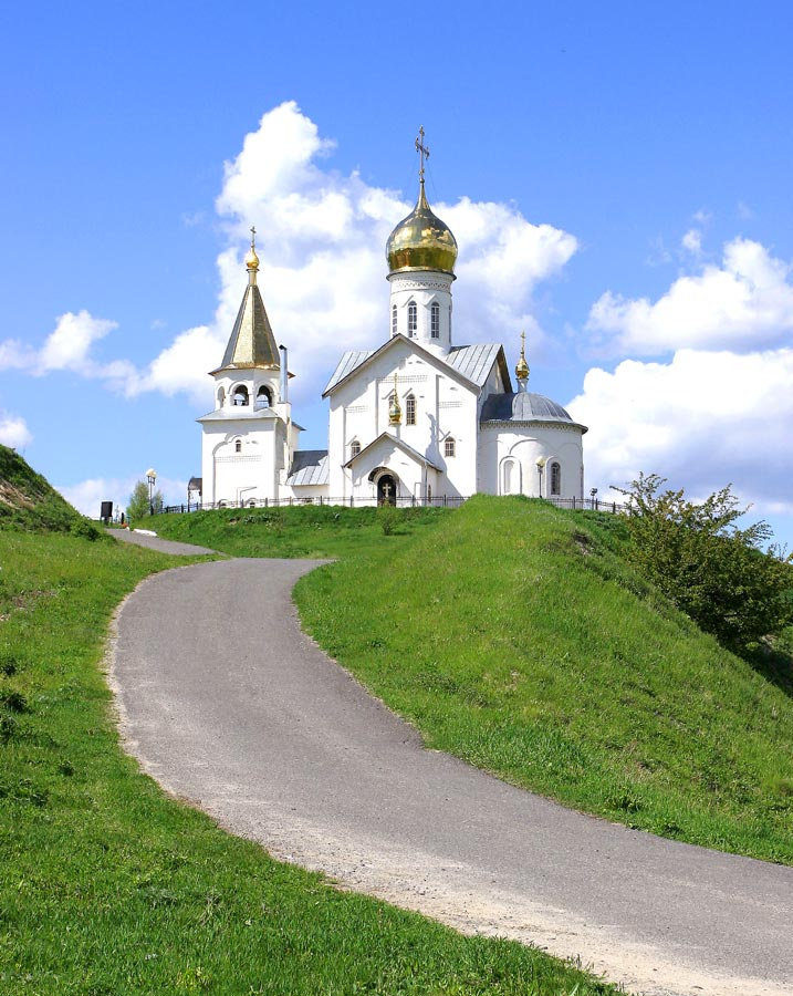 Холки-3/Дорога к храму/ Храм,церковь,пейзаж.