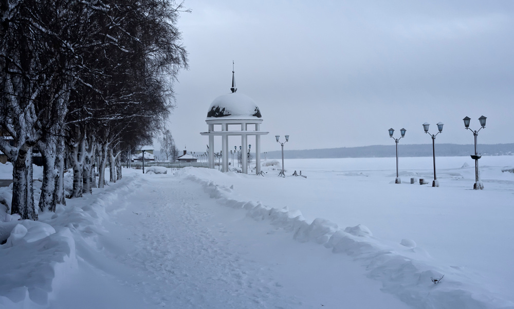 *** город, набережная, ротонда, снег, зима