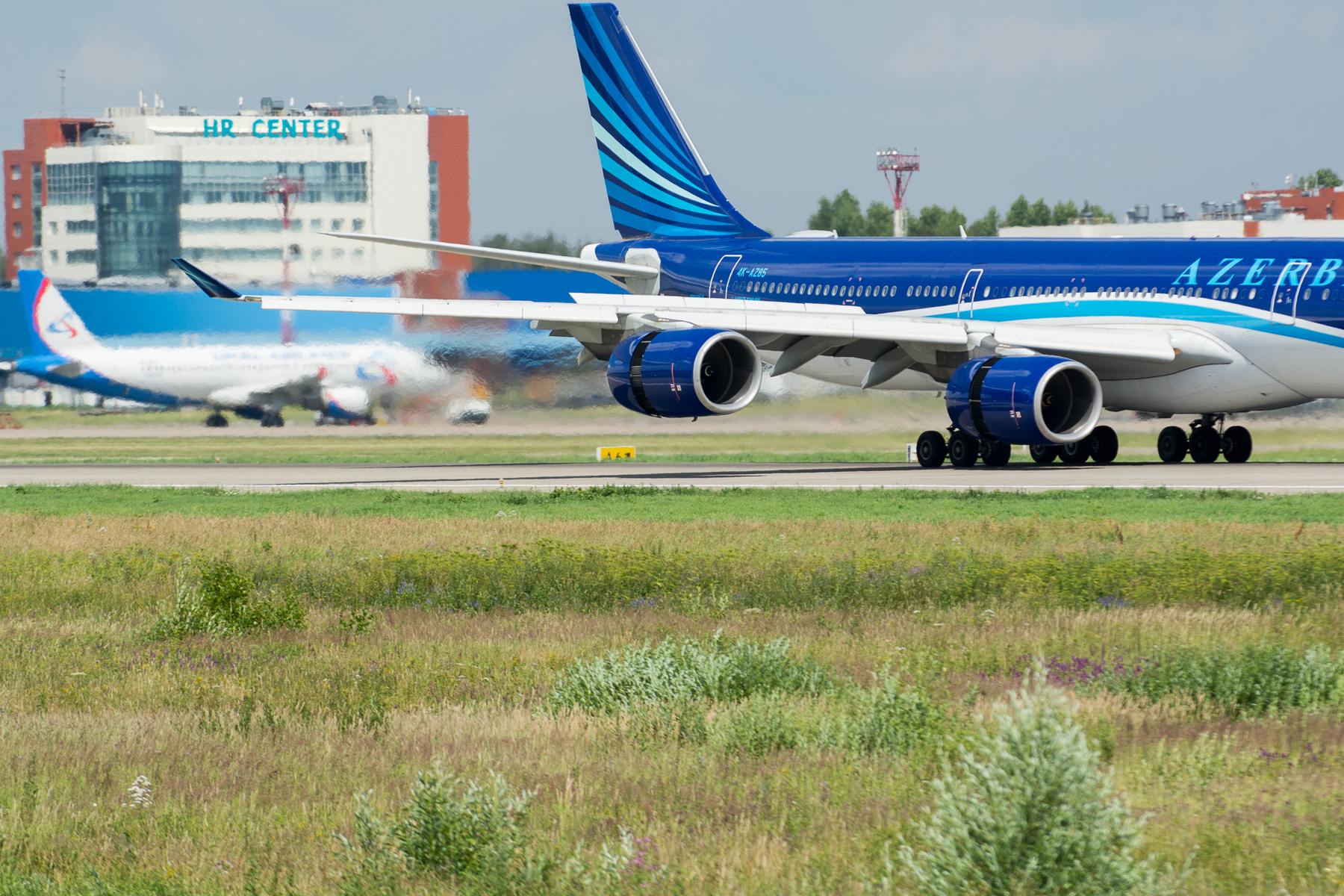 4K-AZ85 AZAL Azerbaijan Airlines Airbus A340-500 