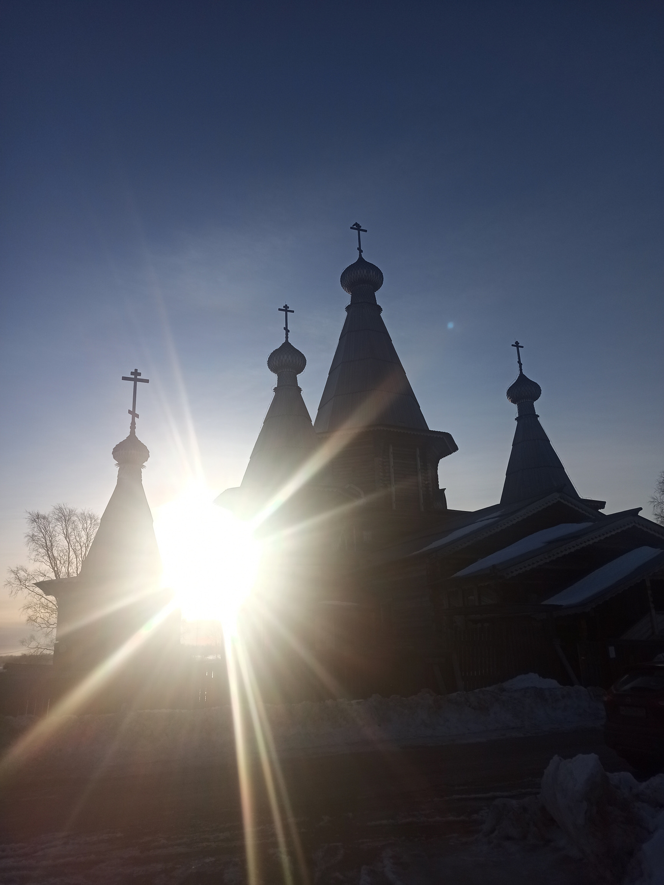 восход в городе Кемь Кемь Белое море Успенский собор рассвет