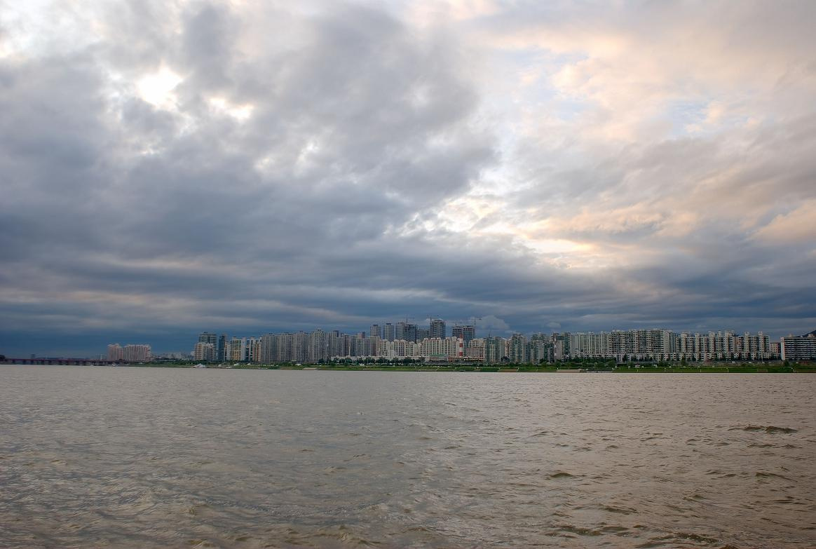 Облака над городом 