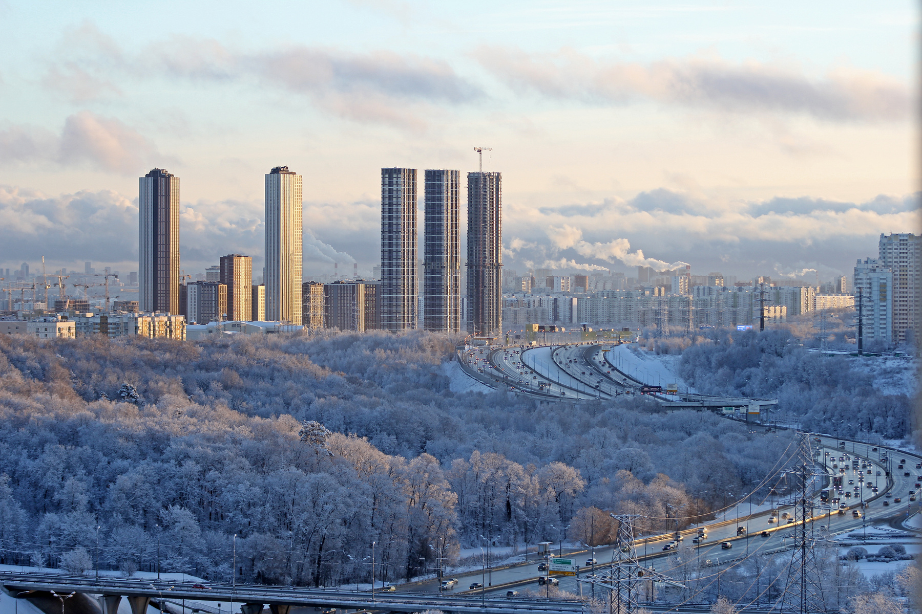 Панорама заснеженной Москвы в последний день уходящего 2024 года.  31.12.2024 Панорама Москва Город Зима Горизонт