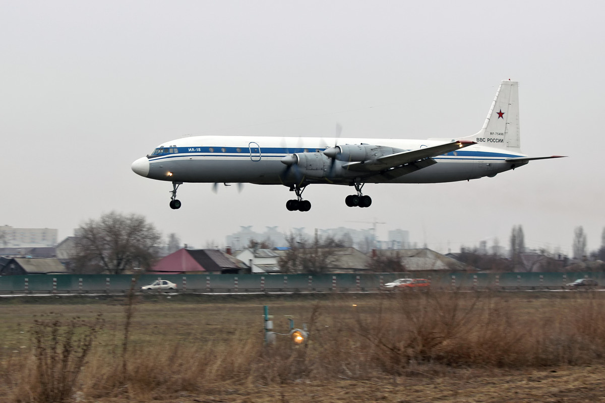 Ил-18 