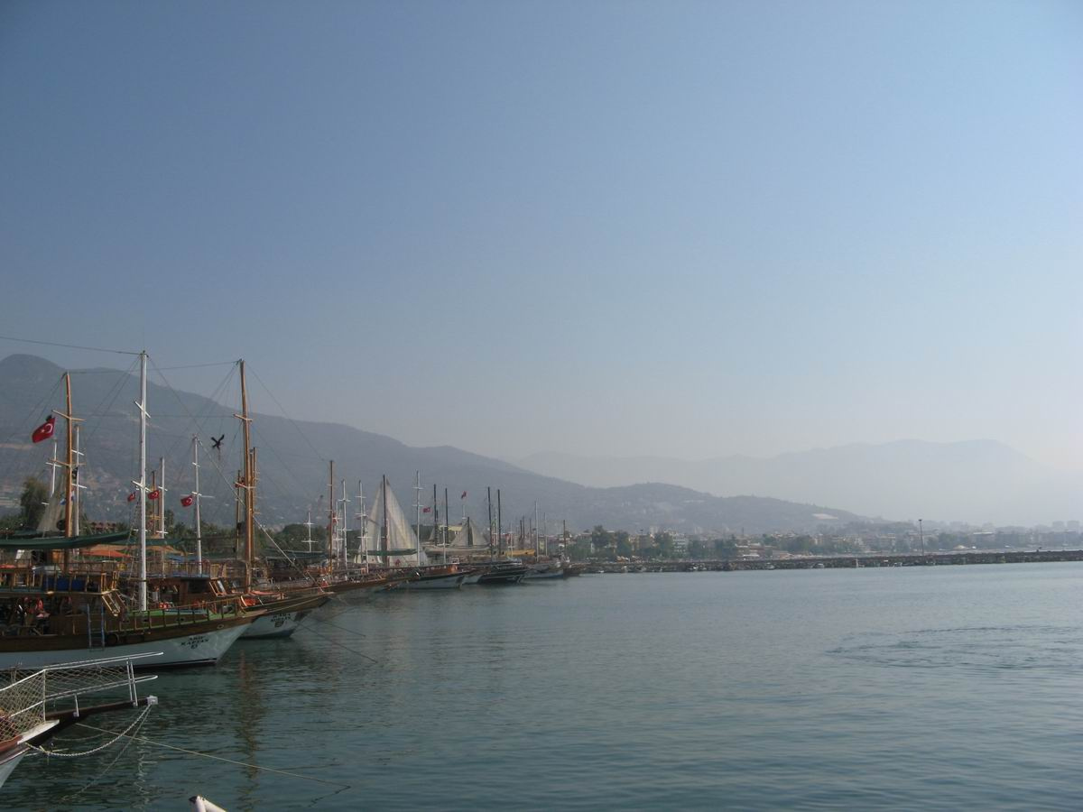 Тихая турецкая гавань Гавань море яхты турция