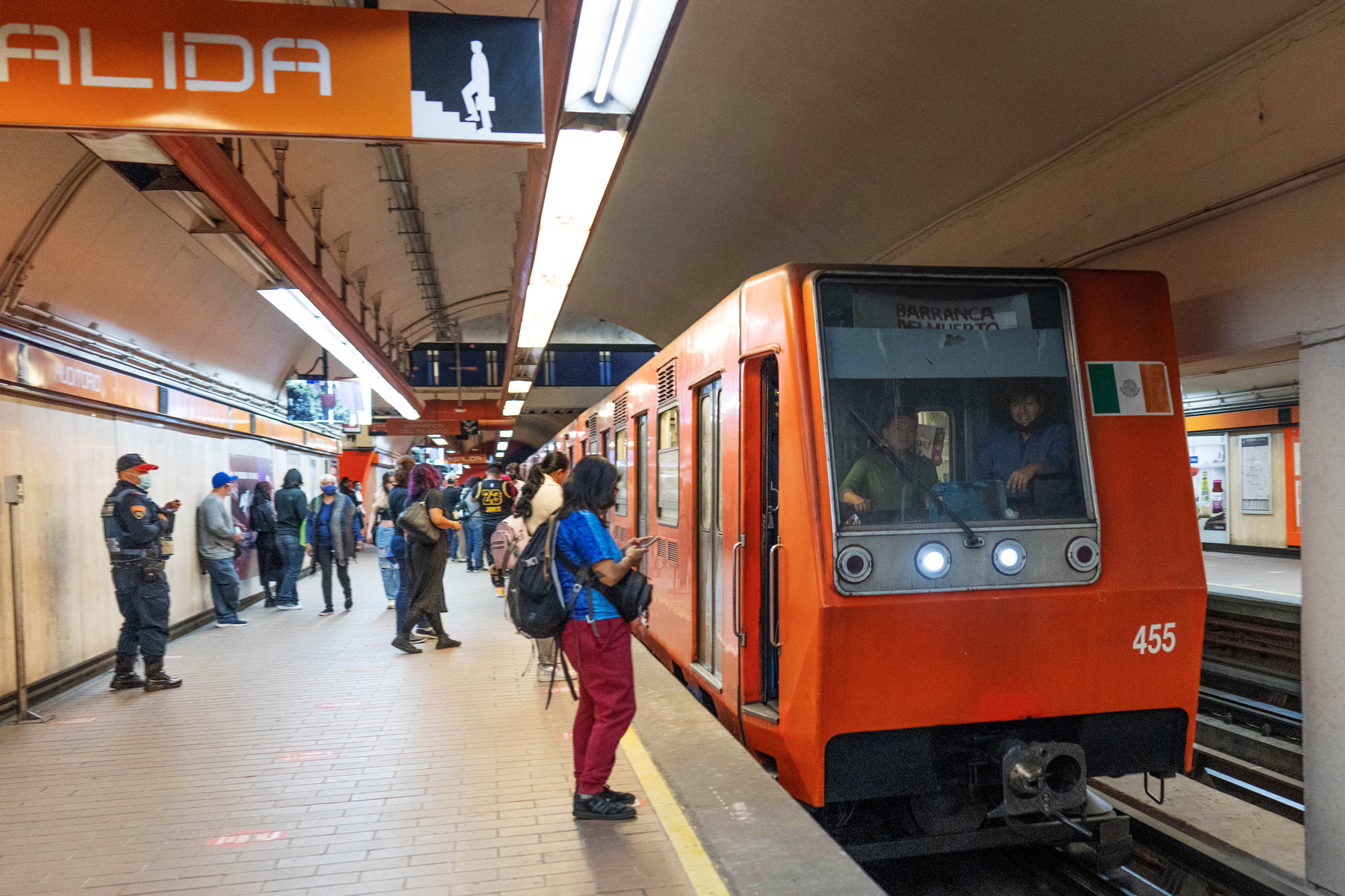 Метро по-мексикански Мексика Мехико метро поезд