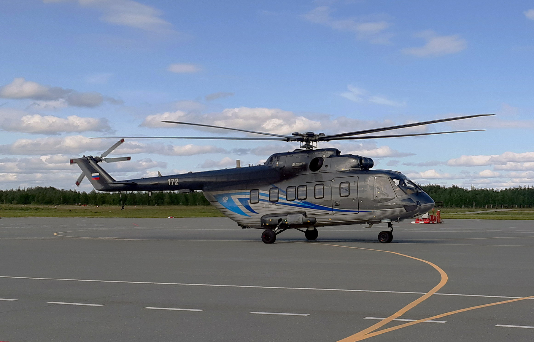 Ми-171А3 на рулёжке 