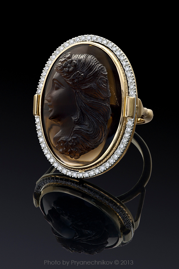 Jewellery Photography. Фото Ювелирных изделий с бриллиантами и драгоценными камнями. Ювелирный постер. Diamond Jewelry. ARGENTOV Pryanechnikov Прянечников Камеи Раухтопаз бриллианты