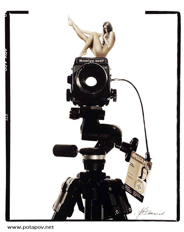 Из коллекции still life # 2 девушка фотоаппарат