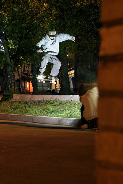 С первыми пробами скейт skate