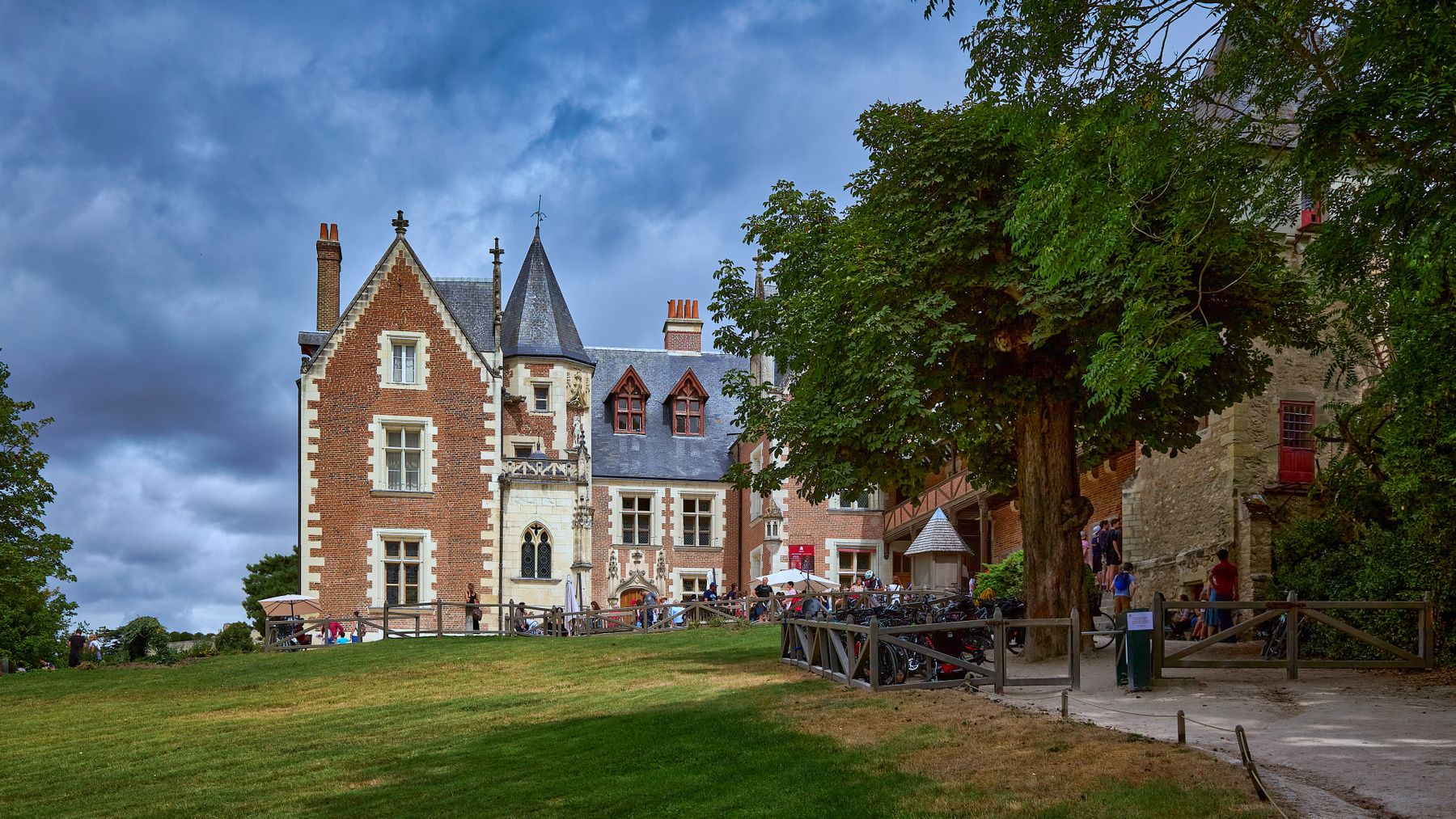 Замки Луары. Кло-Люсе... Франция Замки Луары Кло-Люсе Château du Clos Lucé